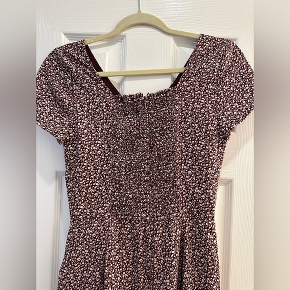 Abercrombie burgundy floral midi dress with side slit - Picture 3 of 8